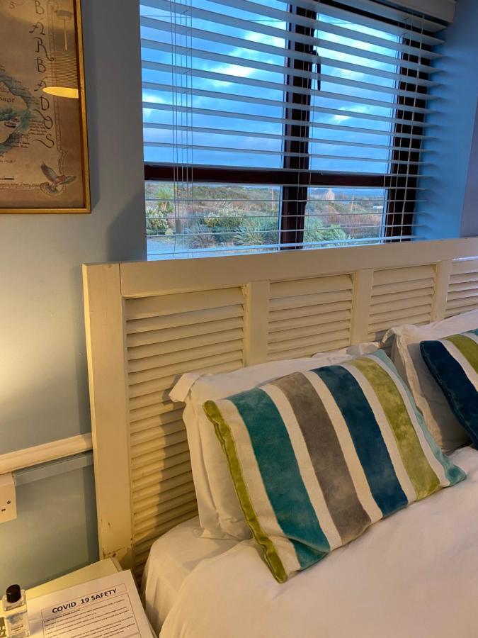 Blackthorn Farm Bed & Breakfast Holyhead Exterior photo